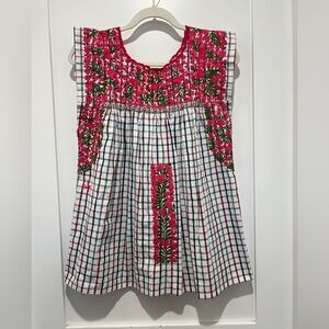 Mi Golondrina White Plaid Top with Pink & Green Floral Embroidery woman’s M